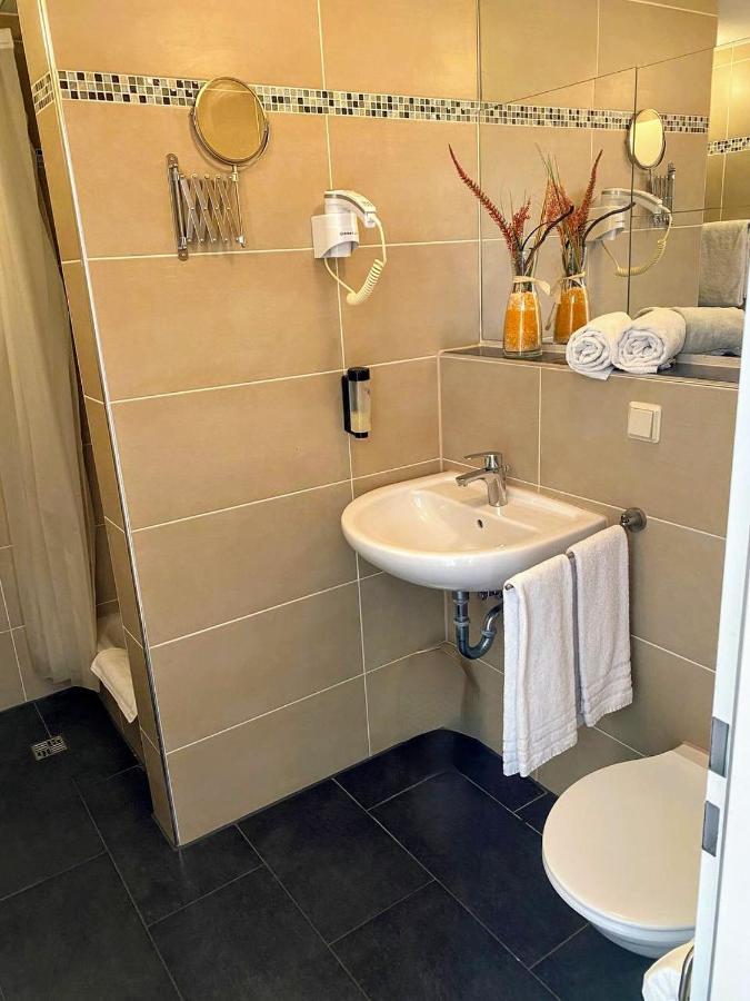 Hotel Am Park - Krefeld - Duesseldorf Willich Extérieur photo