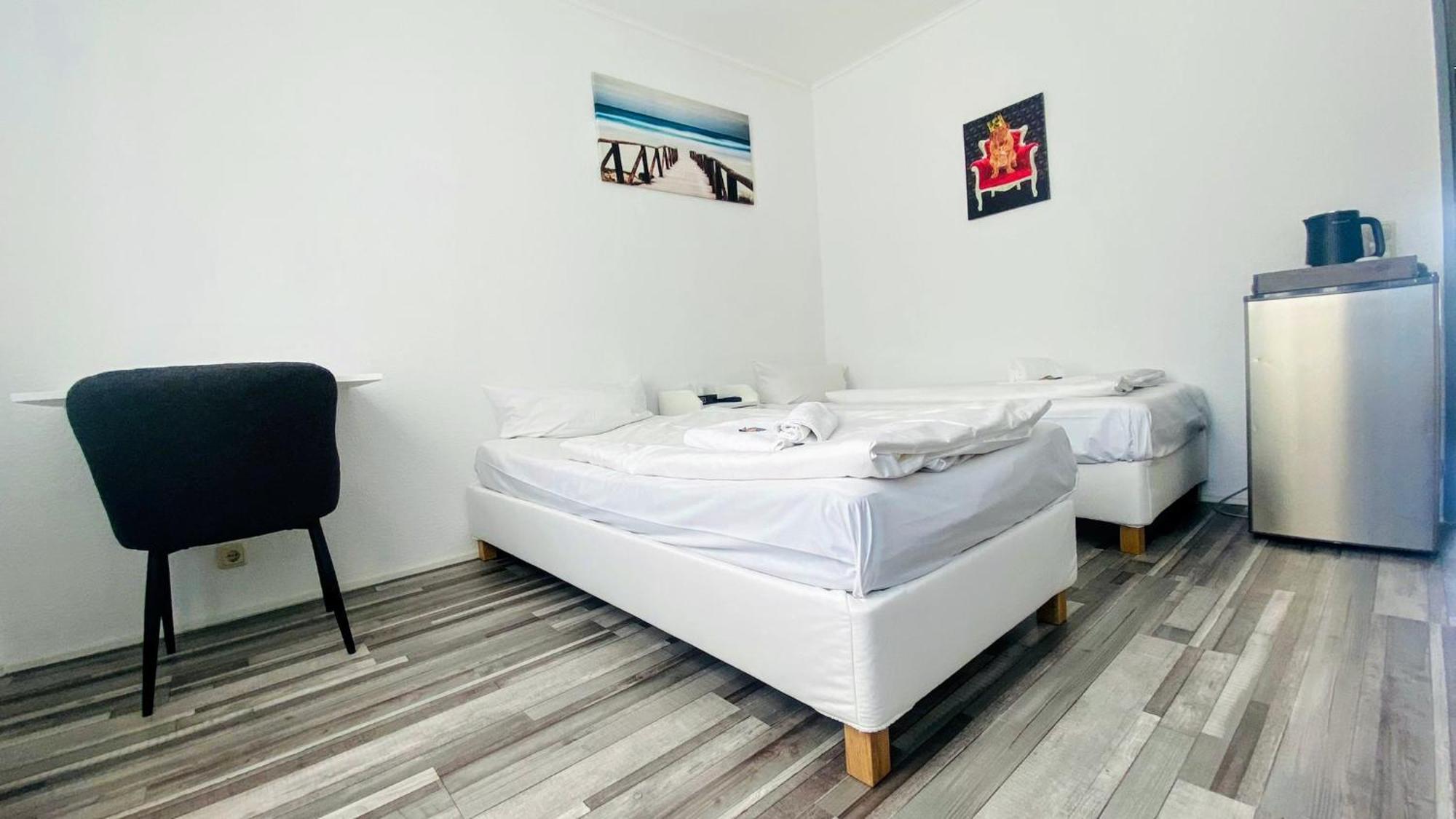 Hotel Am Park - Krefeld - Duesseldorf Willich Extérieur photo